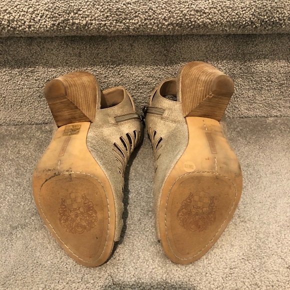 Vince Camuto sandals/heels - Picture 5 of 5